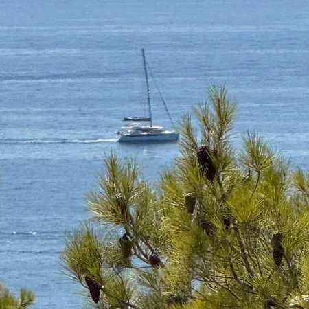 Vinea Privata Hvar Вілла Света Неделя
